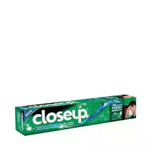 Closeup Toothpaste Menthol Fresh